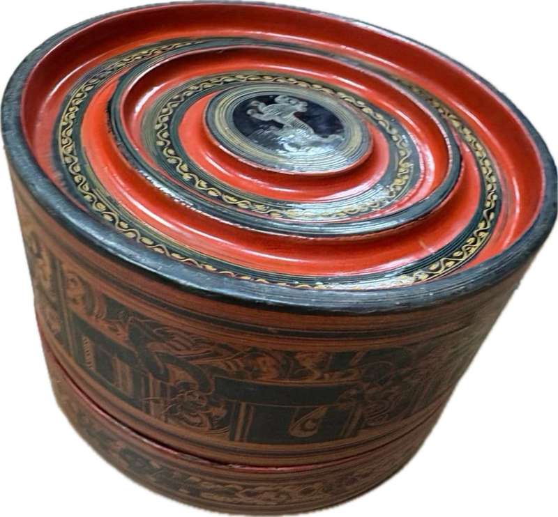 Antique Lacquer Betel Nut Box Burmese box Burma with bowl