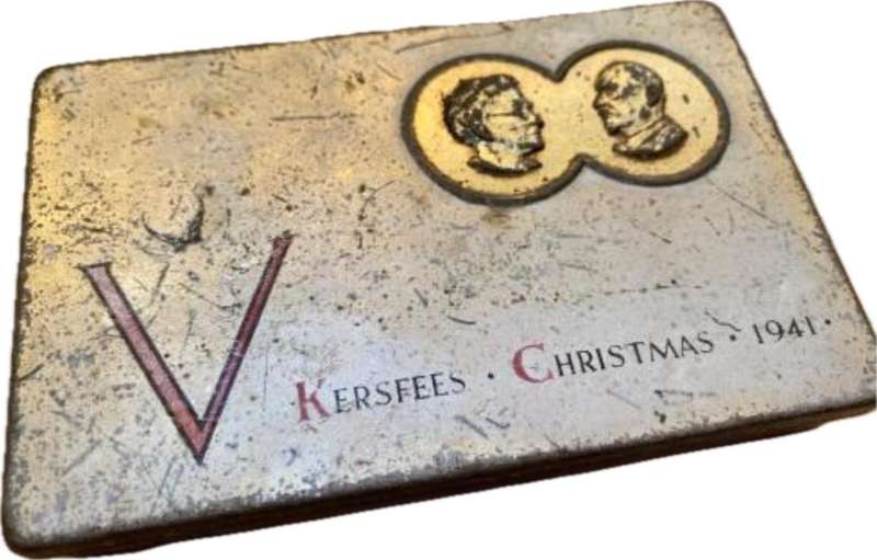 Vintage cigarette tin case RARE CHRISTMAS 1941 world war 2