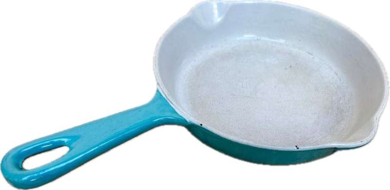 Le Creuset Skillet #16 blue  Enamel Cast Iron France Double Spout Frying Pan