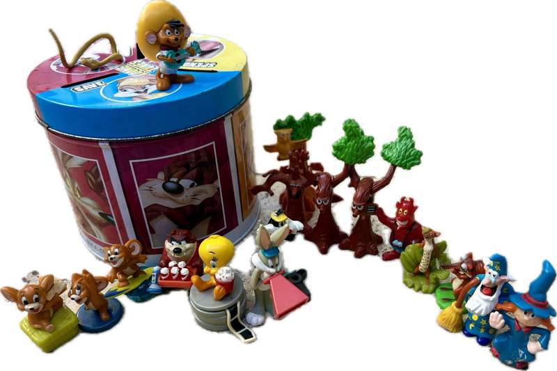 Kinder figure lot of 17 in money box tin