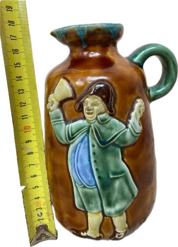 Vintage Royal doulton Kingsware style stoneware whiskey decanter 3d character