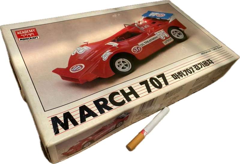 Vintage academy Minicraft 1527 March 707 motorized  1/24 scale