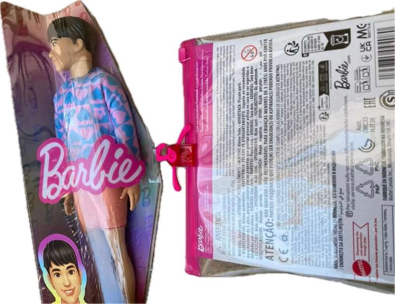 Barbie unisex doll with fashion pack