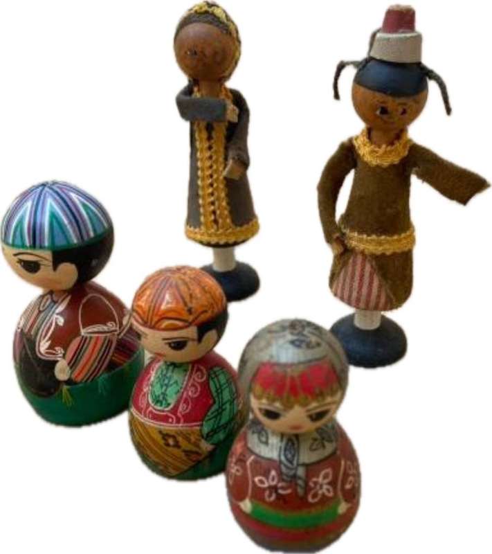 kokeshi 5 doll lot of 3 with 2 folk art kokeshi dolls