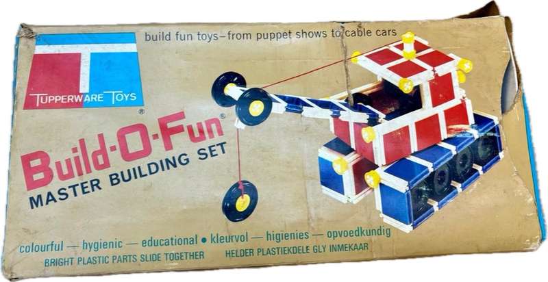 Vintage Tupperware toys Build-O-Fun building set 1967