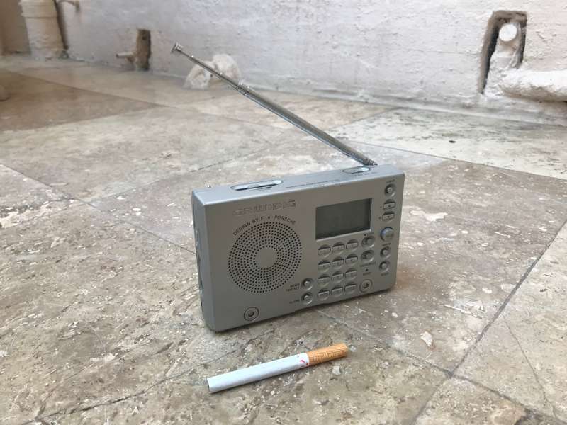 Grundig YB-P 2000 World Receiver Shortwave Radio AM FM MW SW1 Porsche Design