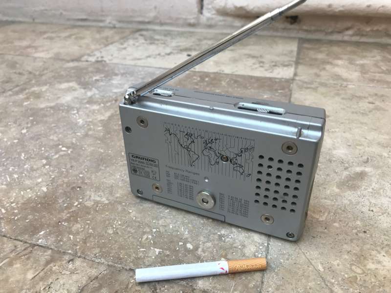Grundig YB-P 2000 World Receiver Shortwave Radio AM FM MW SW1 Porsche Design