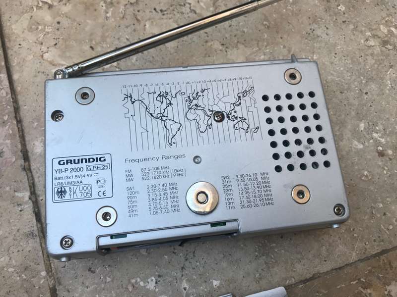 Grundig YB-P 2000 World Receiver Shortwave Radio AM FM MW SW1 Porsche Design