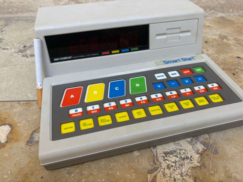 Vintage Vtech Smart Start pre computing learning machine 1988