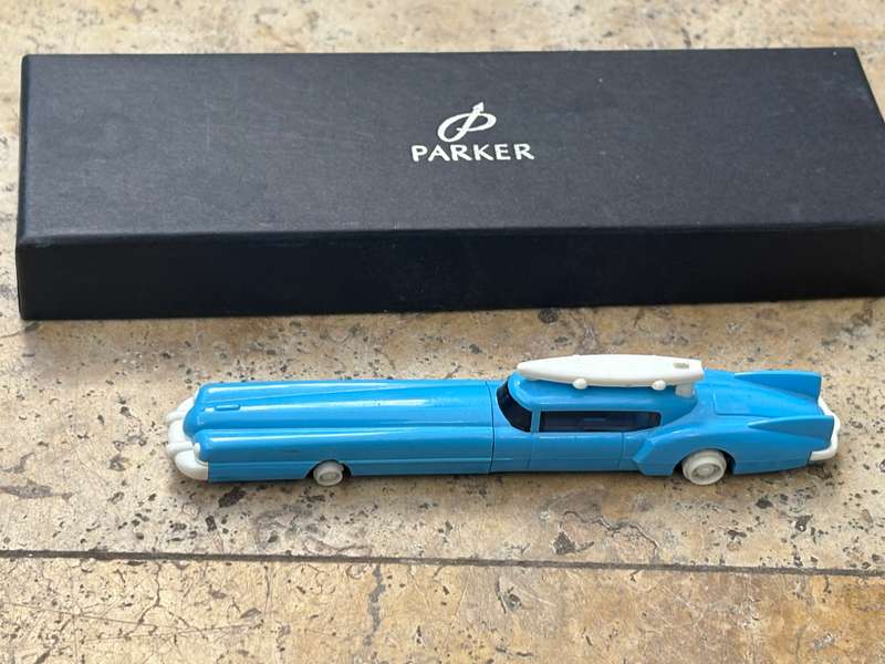 VINTAGE 1990 blue SANRIO SURFER PULL-BACK Friction CAR PEN, JAPAN