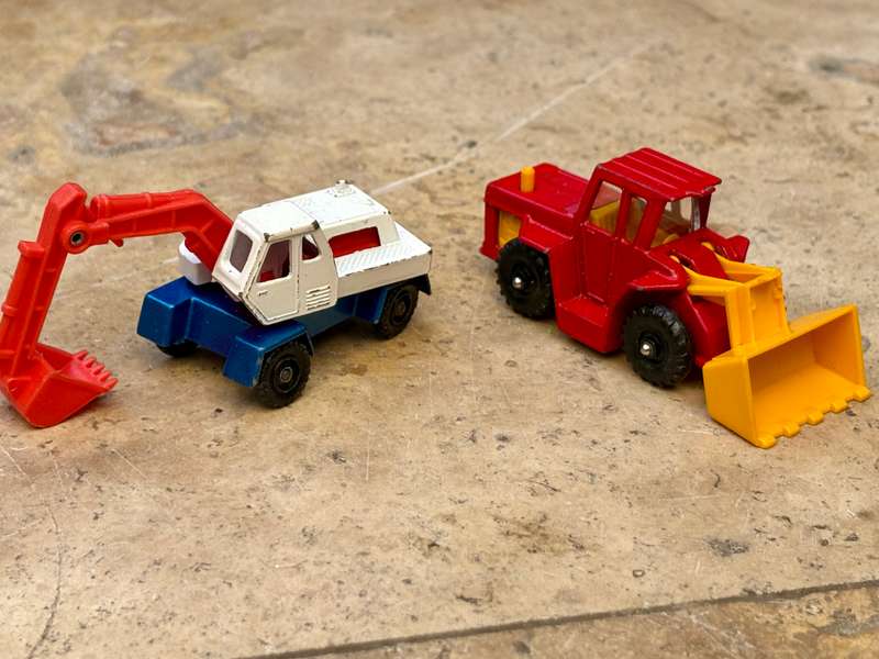 Vintage Corgi Juniors excavator , Corgi digger pair