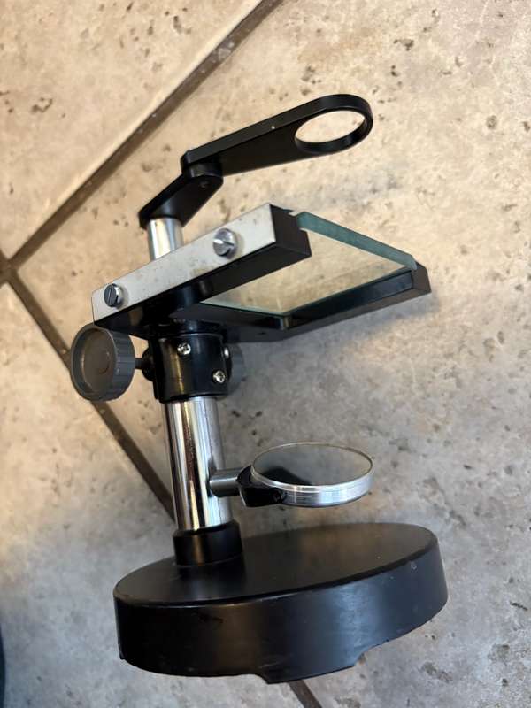 Vintage Erma Microscope no 17857  base Tokyo Japan , wood box