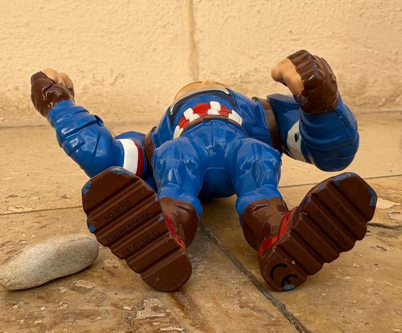 Marvel Captain America diecast figure