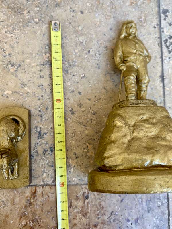 Vintage David Livingstone statuette missionary explorer liberator 1803 - 1873 ornament figure