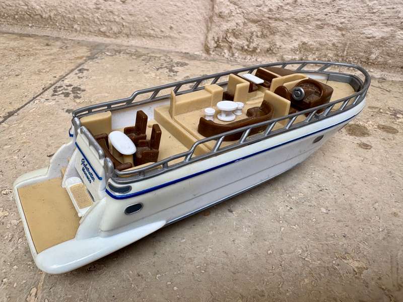 Vintage Buddy L aircraft carrier + trailer + Siku motor yacht