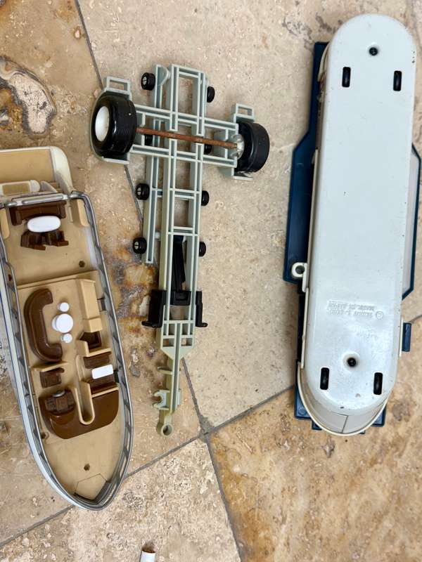 Vintage Buddy L aircraft carrier + trailer + Siku motor yacht