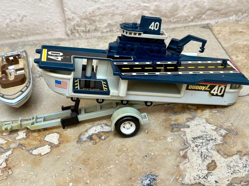 Vintage Buddy L aircraft carrier + trailer + Siku motor yacht