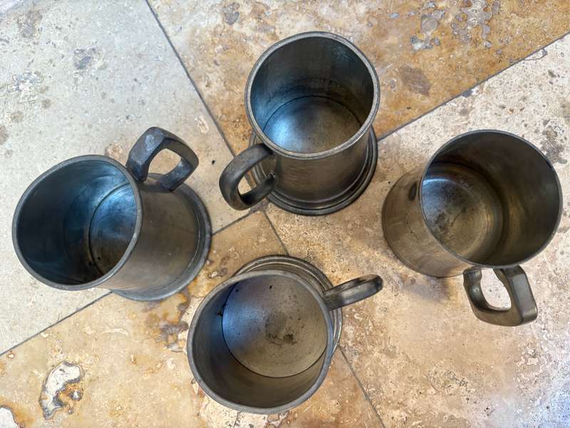 Vintage tankard lot of 4