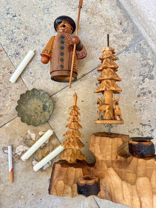 Nativity Erzgebirge 3 candle chandelier Christmas with incense smoking man