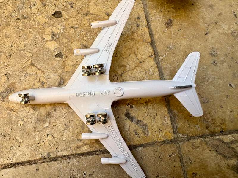 Matchbox F 39B fighter plane 2009 with Boeing 707 Japan airlines diecast
