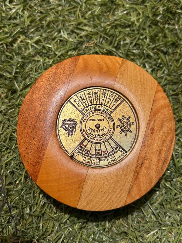 Vintage 50 year perpetual desk calendar 2001-2050 paper weight