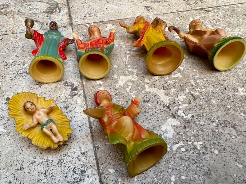 Vintage nativity set pvc Italy 10 piece