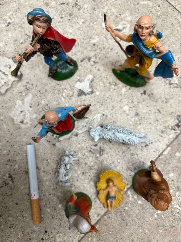 Vintage nativity set pvc Italy 10 piece