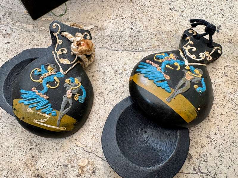 Vintage pair of spanish castanet  , hand painted. Castanets