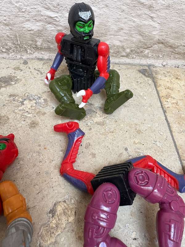Multi-Bot of He-Man-Masters of the Universe 1986 Vintage Figure lot of 3 with he man spares MOTU