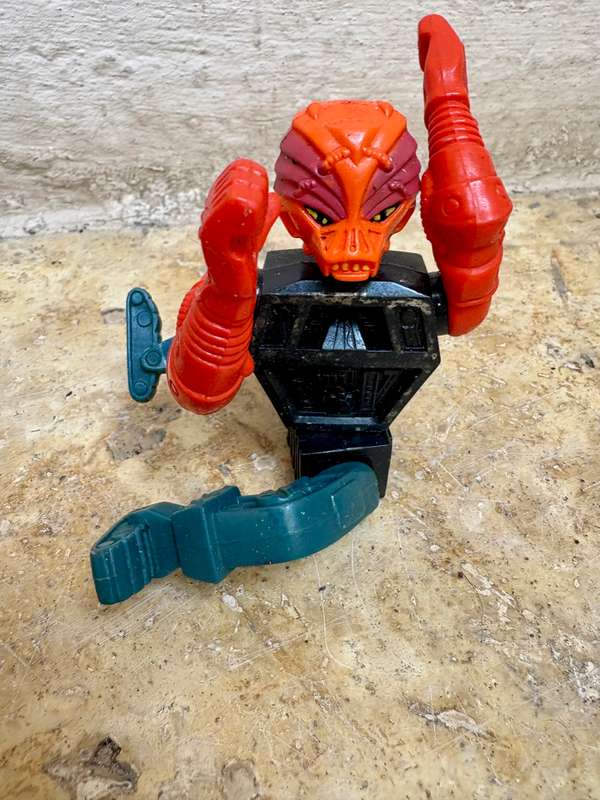 Multi-Bot of He-Man-Masters of the Universe 1986 Vintage Figure lot of 3 with he man spares MOTU