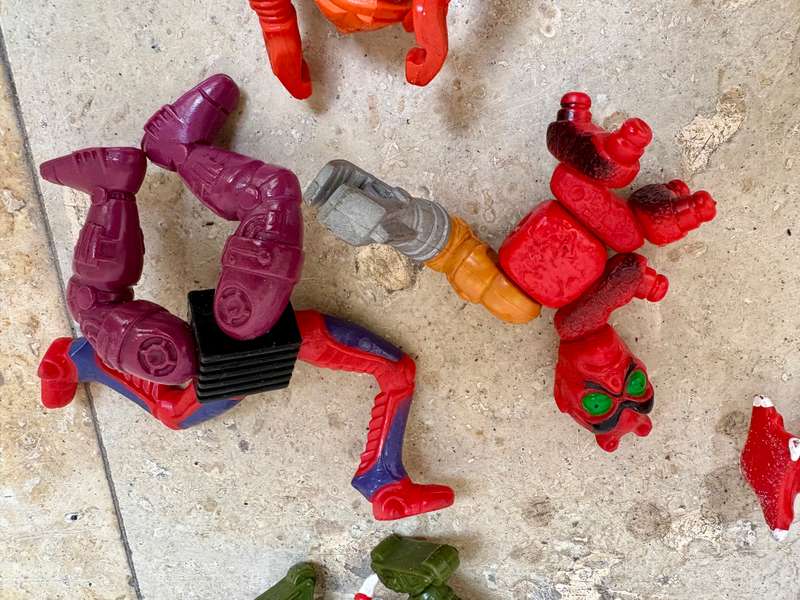 Multi-Bot of He-Man-Masters of the Universe 1986 Vintage Figure lot of 3 with he man spares MOTU