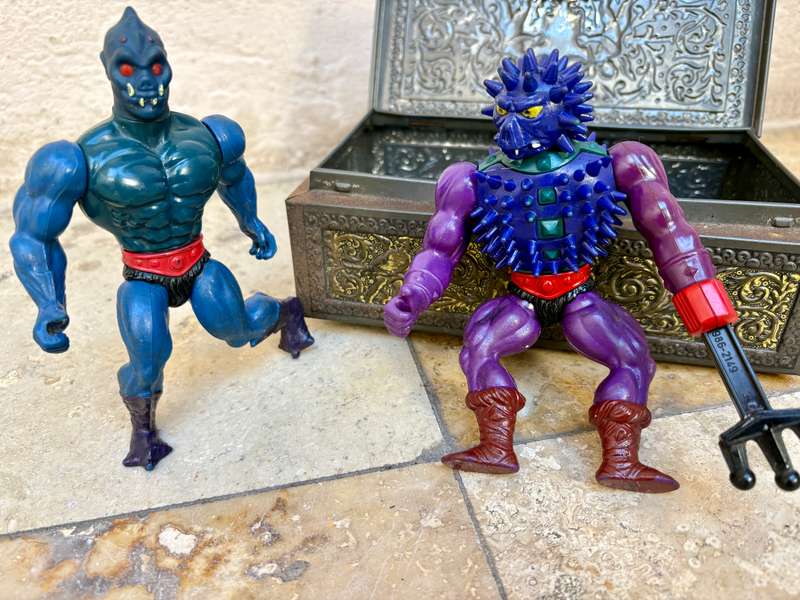 Webstor Masters Of The Universe  He-Man and he man Spikor  classic figure pair