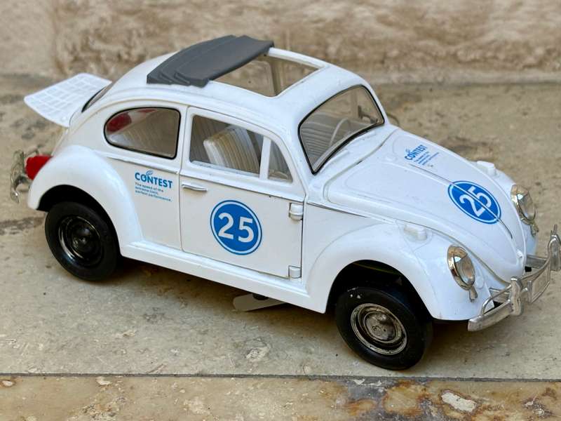 Vintage Wen Sheng love bug Volkswagen Beetle White contest no 25 toy car 1/18