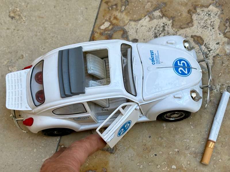 Vintage Wen Sheng love bug Volkswagen Beetle White contest no 25 toy car 1/18
