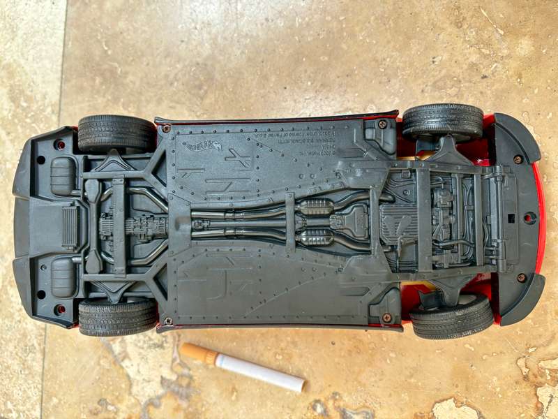Ferrari 612 Scaglietti 2010 red 1/18 HotWheels 2003