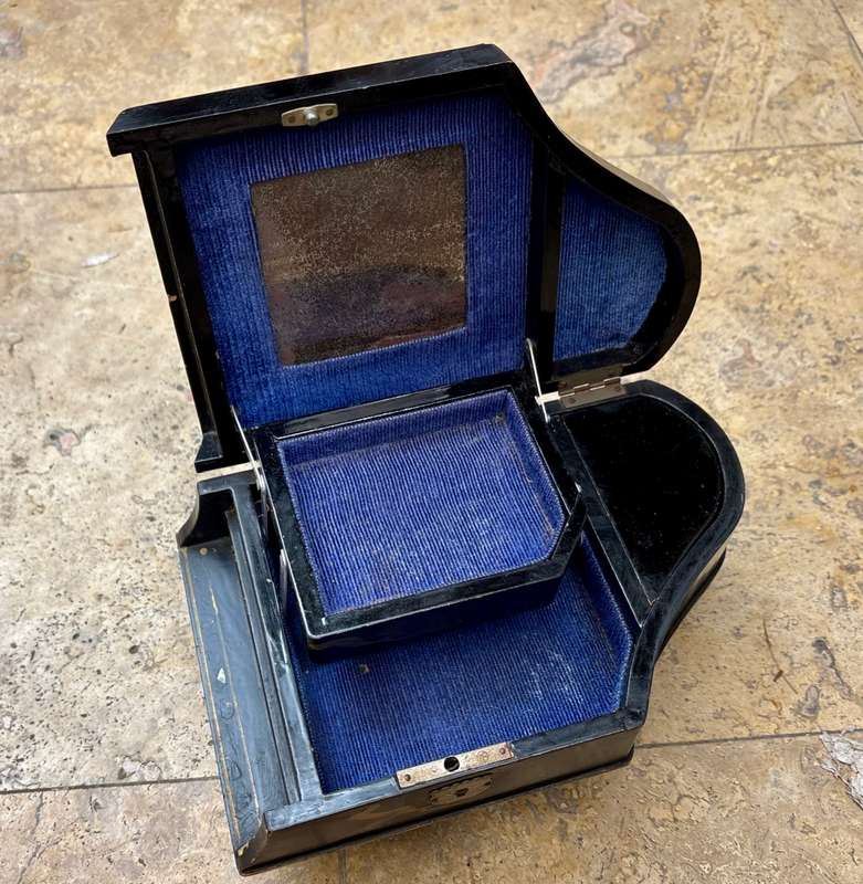 Vintage Japanese grand piano  jewellery box black mother of pearl inlay, no key