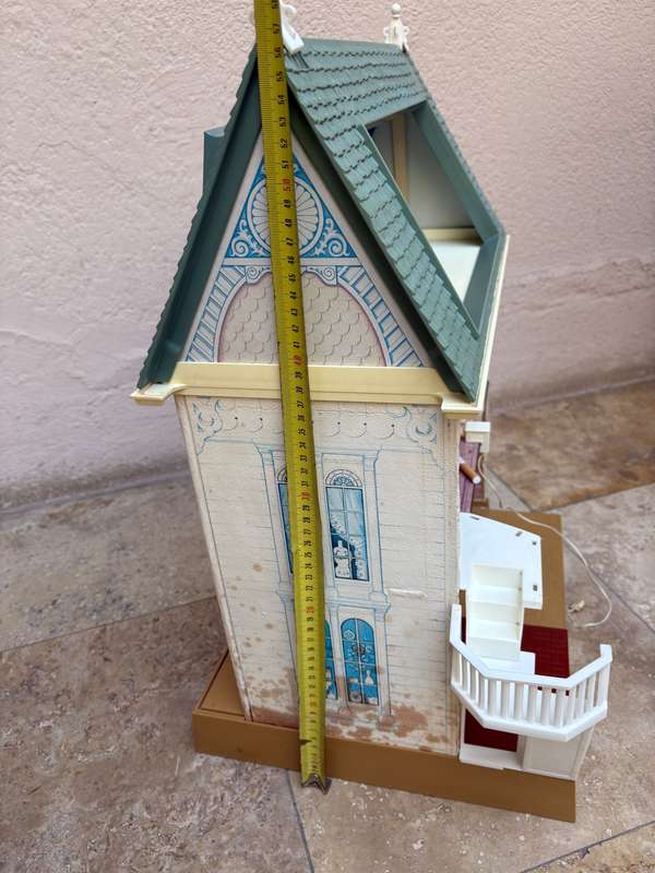 Vintage  Fisher Price Light Up Dollhouse #280 made USA 1981