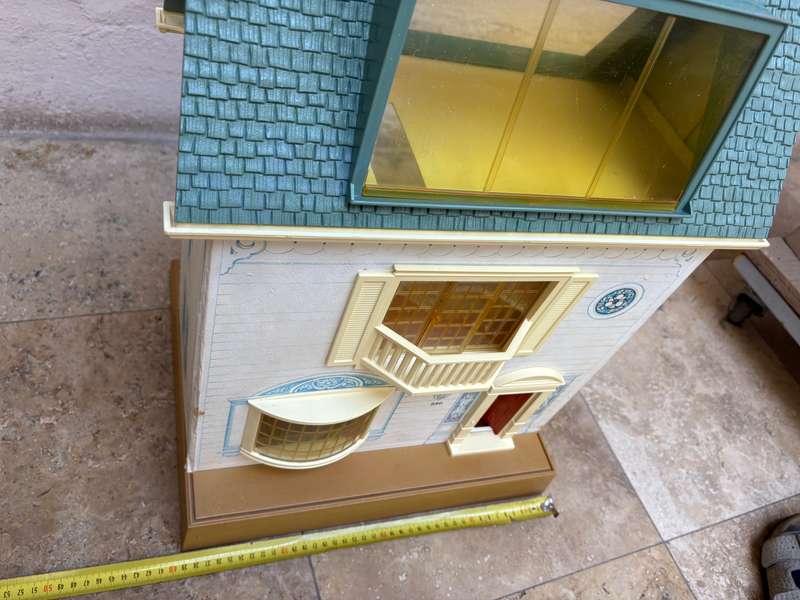 Vintage  Fisher Price Light Up Dollhouse #280 made USA 1981