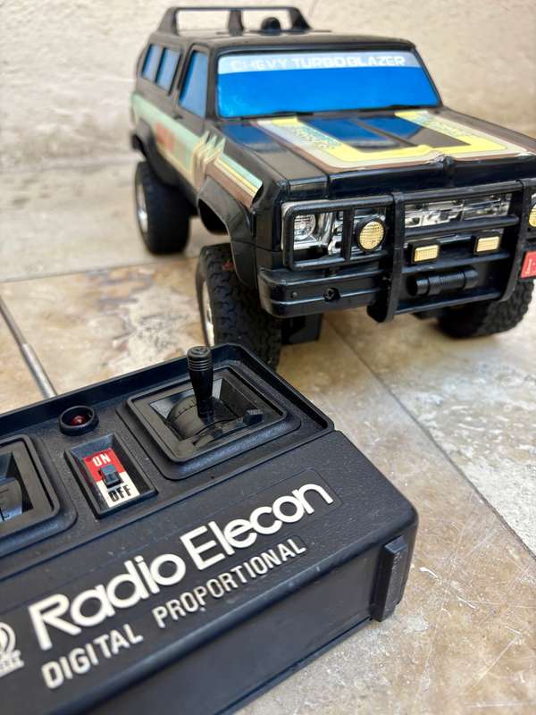 1981 Shinsei radio control Electron vintage Mountain Man Chevy Blazer car