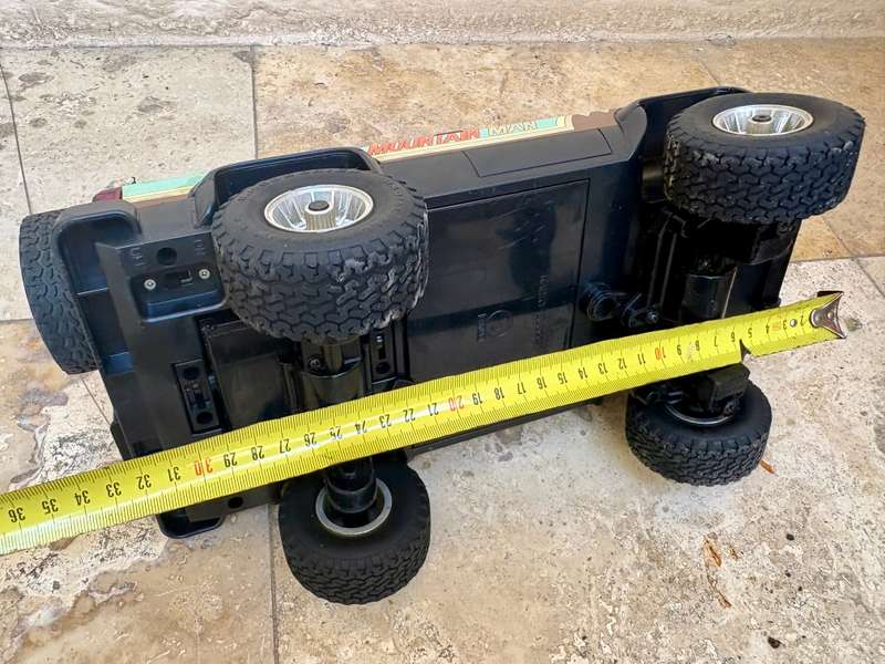 1981 Shinsei radio control Electron vintage Mountain Man Chevy Blazer car