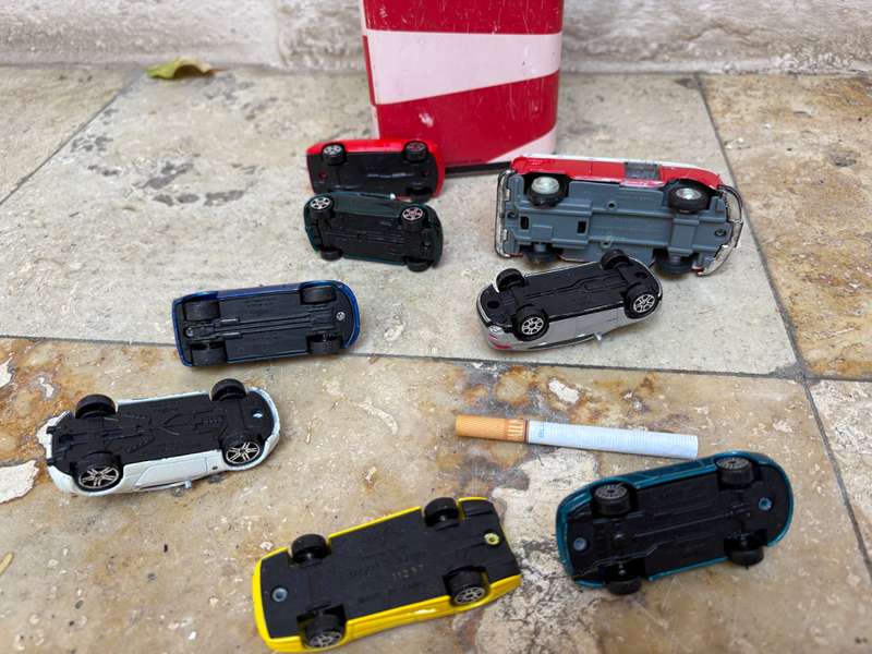 Maisto diecast car lot of 8 cars including VW combi