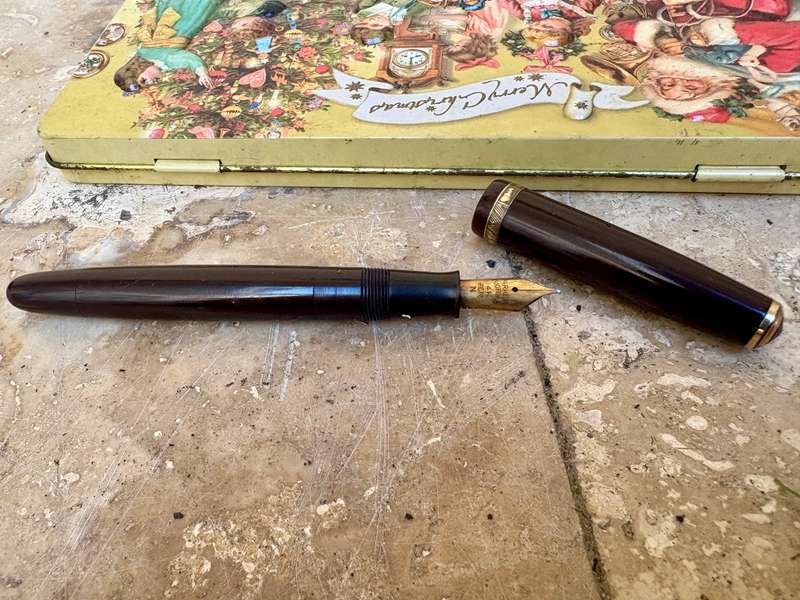 Vintage Parker Duofold fountain pen made in England , 14K gold nib