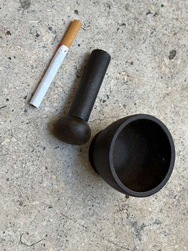 Vintage cast iron mortar and pestle no 7 small