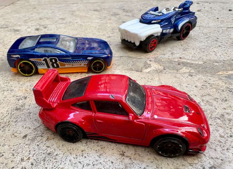 Hot wheels die cast car lot of 3