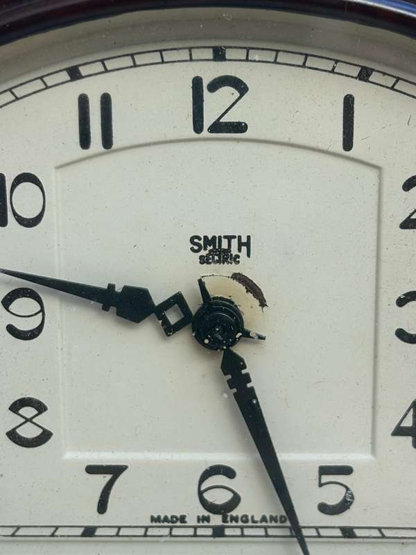 Vintage Smiths Cetric electric mains art deco Bakelite mantle clock 1925 working