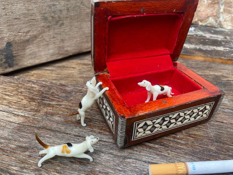 Miniature glass hound dog set of 3 in inlaid trinket box