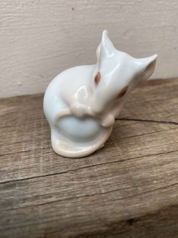 Vintage Bing and Grondahl mouse porcelain numbered 1728