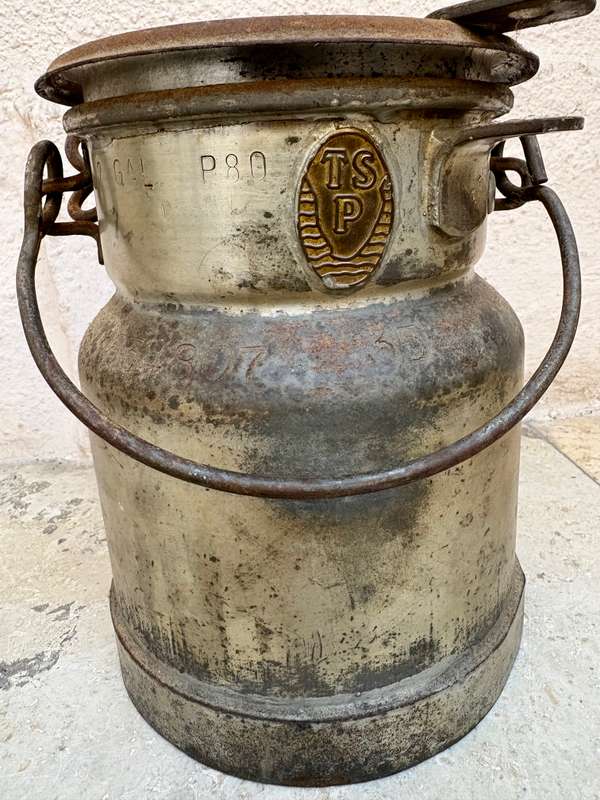 Vintage 2 gallon milk can