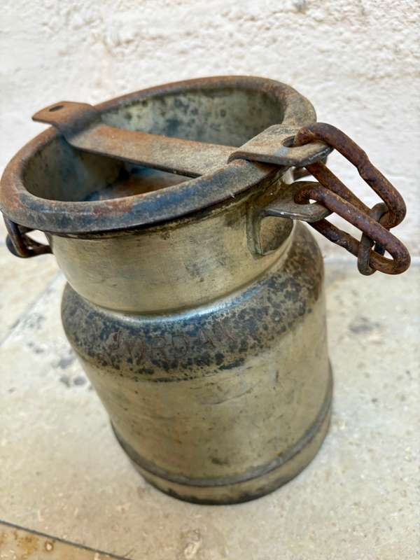 Vintage 2 gallon milk can