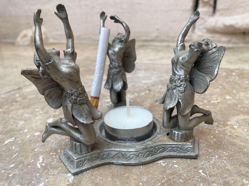 Vintage 3 angels cherubs fairies  Pewter tea light candle holder pair Taiwan